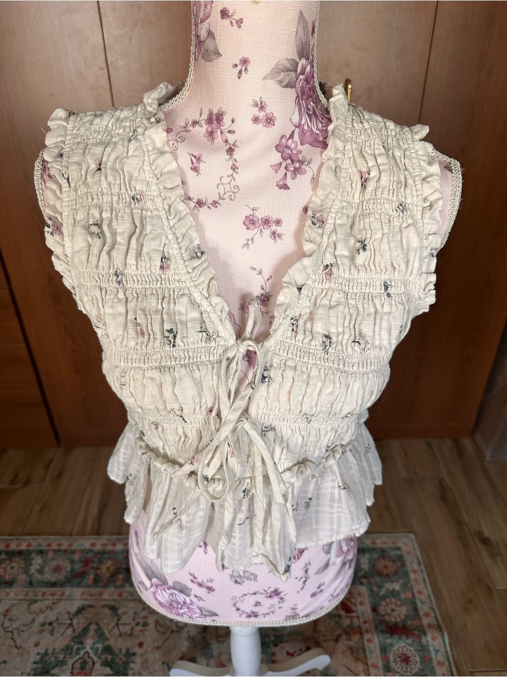 Rails Cream Smocked Floral Tie-Front top